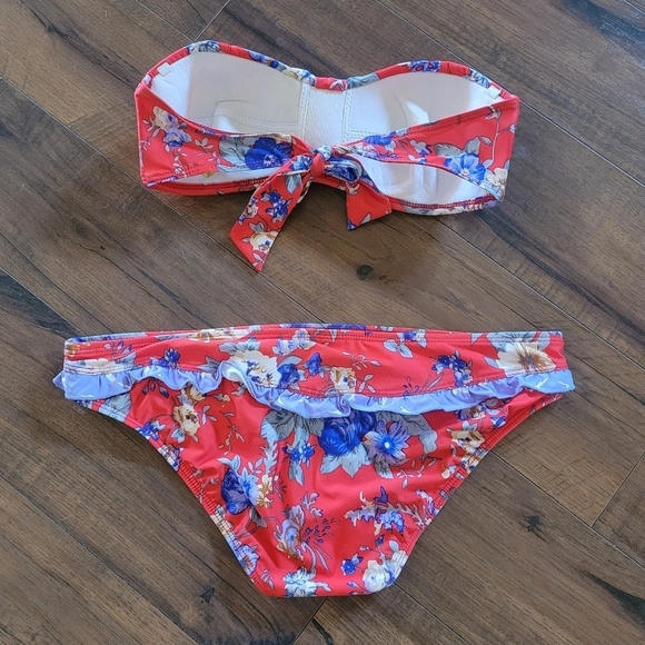 Gianni‎ Bini Two Piece Floral Bikini - Picture 2 of 4